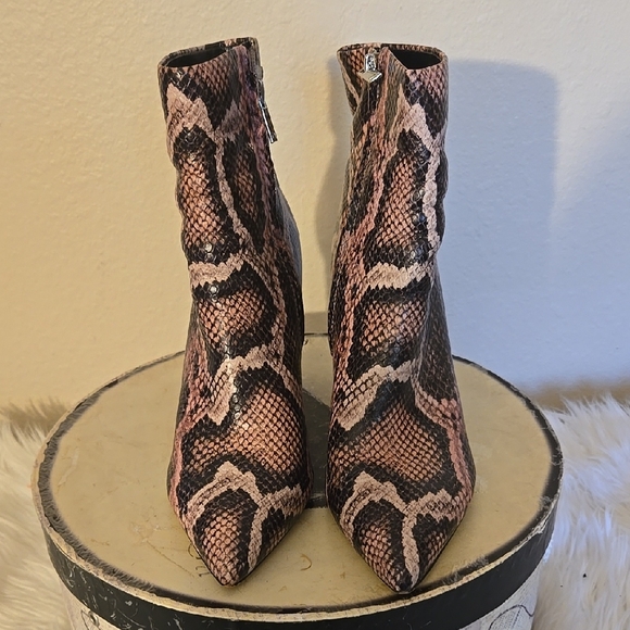 Pink and Black Ankle Booties with Chunky Heel - Picture 3 of 11